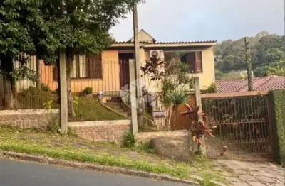 Casa com 3 quartos à venda na Rua Padre João Batista Reus, 1331, Vila Conceição, Porto Alegre