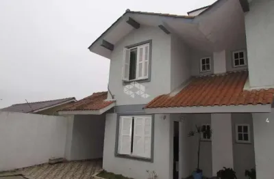 Casa com 2 quartos à venda na Rua Alcebíades Azeredo dos Santos, 551, Cecília, Viamão