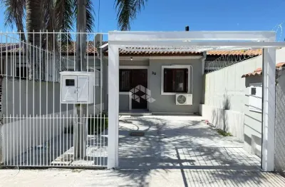 Casa de 2 dormitórios no bairro hípica, porto alegre rs