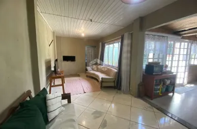 Casa com 3 quartos à venda na Rua Alcebíades Azeredo dos Santos, 589, Centro, Viamão