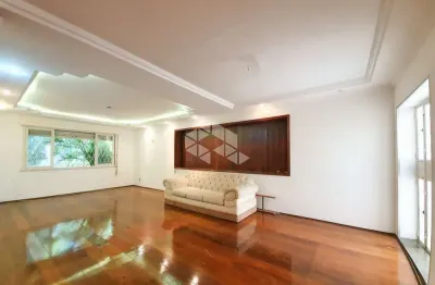 Casa residencial 04 dormitórios 02 suítes -bairro petrópolis