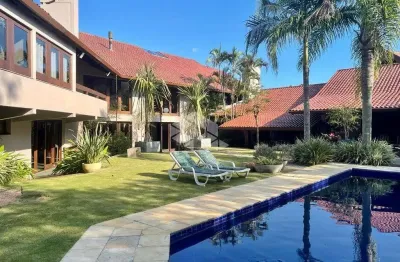 Casa em condomínio fechado com 7 quartos à venda na Avenida da Cavalhada, 5205, Cavalhada, Porto Alegre
