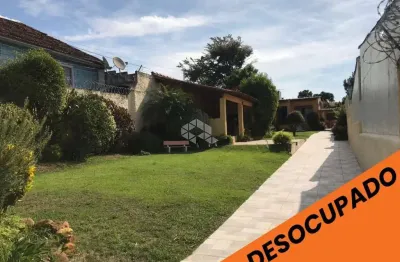 Casa com 2 quartos à venda na Rua Atílio Supertti, 137, Vila Nova, Porto Alegre