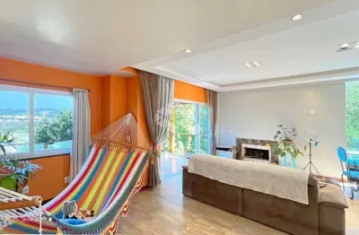 Casa com 3 quartos à venda na Rua Professor Aslid Gick, 105, Vila Nova, Porto Alegre