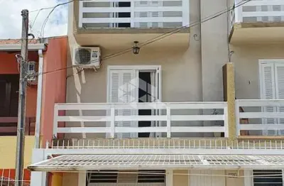 Casa com 2 quartos à venda na Maximiliano A. Rodrigues, 186, Santa Catarina, Caxias do Sul
