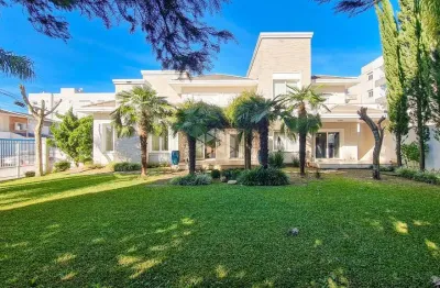 Casa alto padrão com três suítes no bairro vila verde
