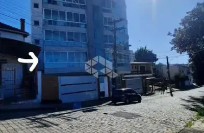 Apartamento 2 dormitórios,  sacada com churrasqueira, elevador, 1 vaga no rio branco