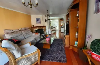 Casa com 4 quartos à venda na Tupy, 169, Pio X, Caxias do Sul