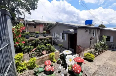 Crédito real villagio vende 2 casas 1 vaga de garagem e amplo jardim.