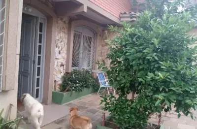 Casa com 2 quartos à venda na Rua Professor Romualdo Alessandrine, 1174, Cristo Redentor, Caxias do Sul