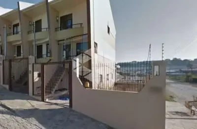 Sobrado com 4 dormitórios, com 122,07m² ,semi mobiliado, garagem para 2 carros no bairro diamantino.