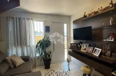 Casa sobrado com 51m de 2 pavimentos semimobiliado ,2 dormitórios uma vaga de garagem no loteamento Caravagio I I .