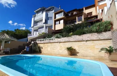 Casa espetacular à venda no condomínio dos montes - vista panorâmica incrível!