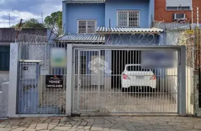Casa com 4 quartos à venda na Rua Guilherme Alves, 1326, Partenon, Porto Alegre