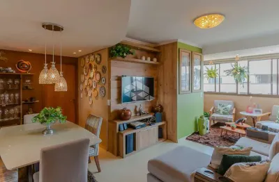 Apartamento com 3 quartos à venda na Rua Roque Calage, 566, Passo da Areia, Porto Alegre