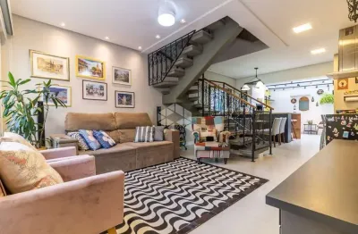 Casa em condomínio com 3 dormitórios, 2 vagas no bairro glória.