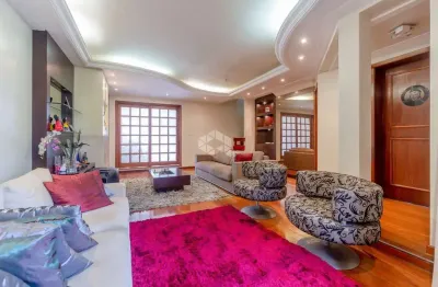 Casa com 4 dormitórios no bairro jardim lindóia, com piscina