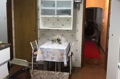 Apartamento  com 3 dormitórios no centro de porto alegre/rs