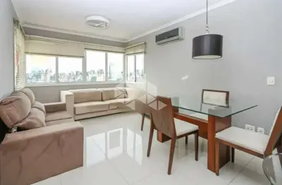 Apartamento com 72m² e 2 dormitórios, 1 suíte, 2 vagas no bairro mont serrat