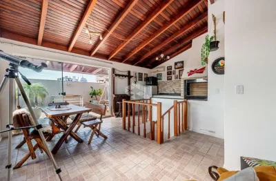 Apartamento duplex cobertura  de 2 quartos de 134m2 com vaga  no jardim botânico - porto alegre
