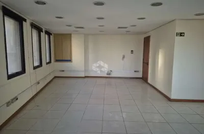 Sala comercial à venda na Avenida Luiz Manoel Gonzaga, 450, Três Figueiras, Porto Alegre