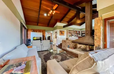 Casa com 3 quartos à venda na Rua Licínio Cardoso, 41, Chácara das Pedras, Porto Alegre