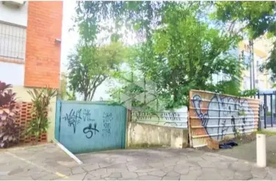 Terreno  com  290,40  m² area total, bairro petropolis, porto alegre