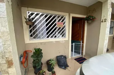 Casa em condomínio fechado com 2 quartos à venda na Jaguaruna, 116, Vila Santana, São Paulo