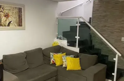 Sobrado em condomínio itaquera 02 dormitórios 01 vaga.