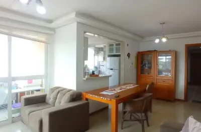 Apartamento 3 quartos sendo uma suíte, 2 vagas de garagem, no bairro higienópolis, porto alegre rs.