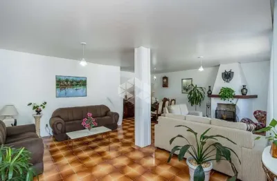 Lindo imóvel com 3 quartos(dormitórios) e 4 banheiros à venda,  são 164 m² , no bairro jd. sabará em porto alegre.