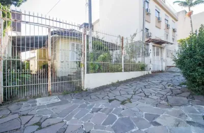 Terreno residencial  com 345m2, no bairro passo d'areia em porto alegre.