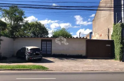 Terreno à venda na Avenida Assis Brasil, 1158, Passo da Areia, Porto Alegre