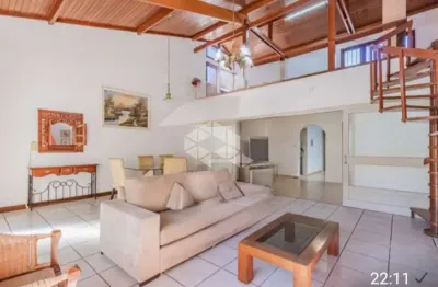 Ótima casa de 3 quartos sendo os 3 com suítes- 350m2- ipanema