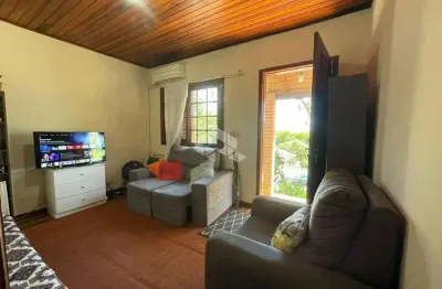 Casa de 3 dormitórios entre as avenidas sertório e assis brasil , próximo a leroy merlin.