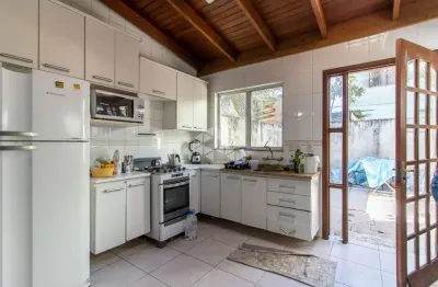 Casa com 3 quartos à venda na Avenida Oswaldo Gonçalves Cruz, 601, Ipanema, Porto Alegre