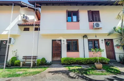 Casa em condominio com 02 dormitórios e 02 vagas de garagem