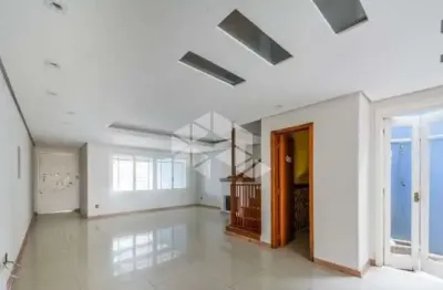 Casa com 3 quartos à venda na Rua Professor Elpídio Ferreira Paes, 57, Ipanema, Porto Alegre