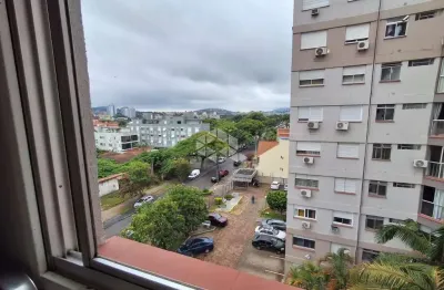 Apartamento com 2 quartos à venda na Rua Chico Pedro, 161, Camaquã, Porto Alegre