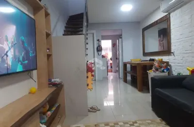 Casa a venda 2 dormitórios 2 suítes semi mobiliada com piscina na zona sul de porto alegre.