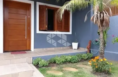 Casa com 3 quartos à venda na Rua Sargento Bruno Feldmann, 80, Guarujá, Porto Alegre