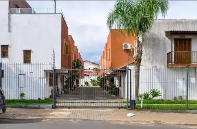 Casa em condomínio 3 dormitórios, sendo 1 suíte, 2 vagas no bairro tristeza