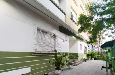 Apartamento ensolarado no coração do bairro bom fim/elevador
