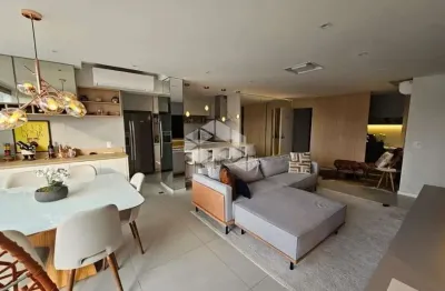 Apartamento à venda com 2 quartos, sendo 1 suíte, com 2 vagas de garagem, com 69m²