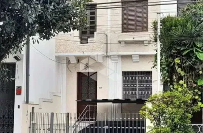 Sobrado à venda em são paulo-sp, no bairro ipiranga. 3 quartos, 1 suíte, 2 salas, 2 banheiros, 1 vaga de garagem, quintal e sacada e 100m² de área. ag