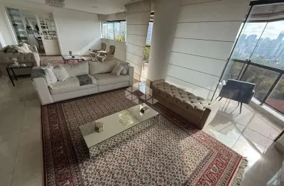 Luxuoso apartamento à venda na aclimação em são paulo, com 4 quartos, sendo 3 suítes, 3 salas, 5 banheiros e 3 vagas de garagem.