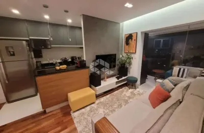 Apartamento à venda na vila mariana em são paulo, com 63m², 2 quartos, sendo 1 suíte, sala integrada à varanda, 3 banheiros e 2 vagas de garagem.