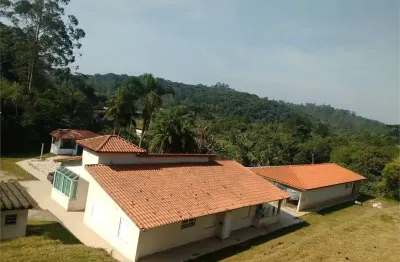 Chácara / sítio com 3 quartos à venda na Romão Boeta, 213, Parelheiros, São Paulo