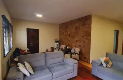 Casa com 9 quartos à venda na Rua Valter Ribeiro Marrany, 385, Cidade Dutra, São Paulo