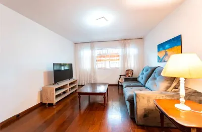 Casa com 3 quartos à venda na Rua João Ferreira de Abreu, 157, Campo Grande, São Paulo